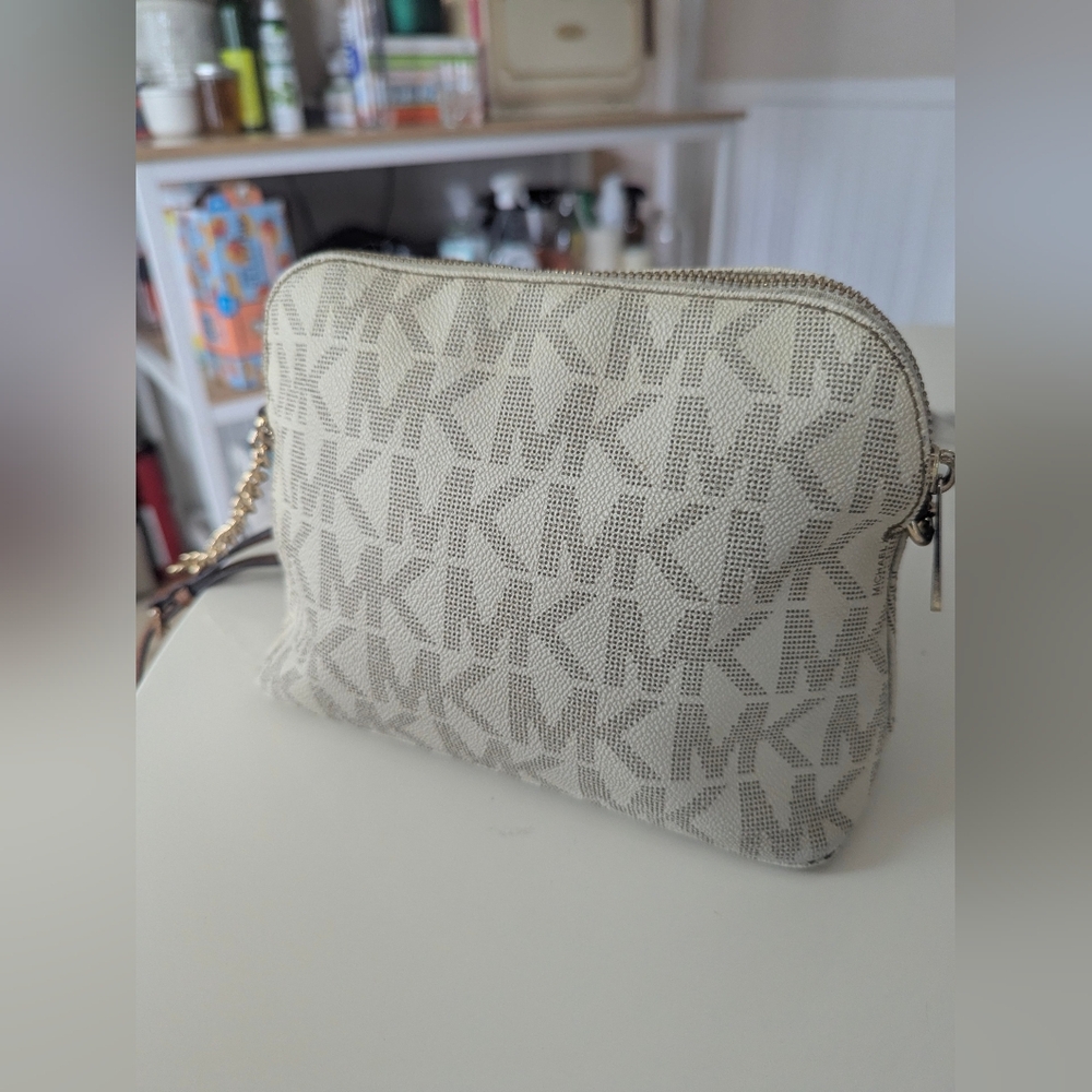 Michael Kors Crossbody Bag - Picture 12 of 16